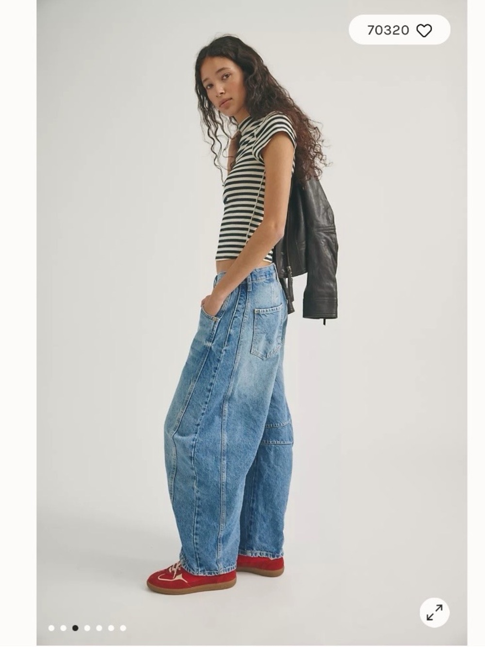 We The Free Good Luck Mid-Rise Barrel Jeans in Ultra Light Beam, size 29 - Picture 6 of 14